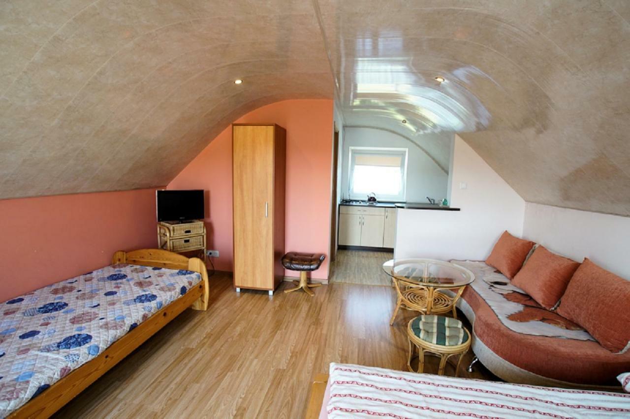 Agroturystka Na Polanie Apartment Swieta Katarzyna  Bagian luar foto